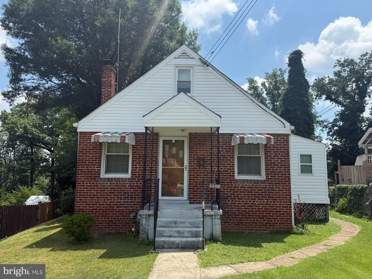 4809 68th Ave, Hyattsville, MD 20784 - #1
