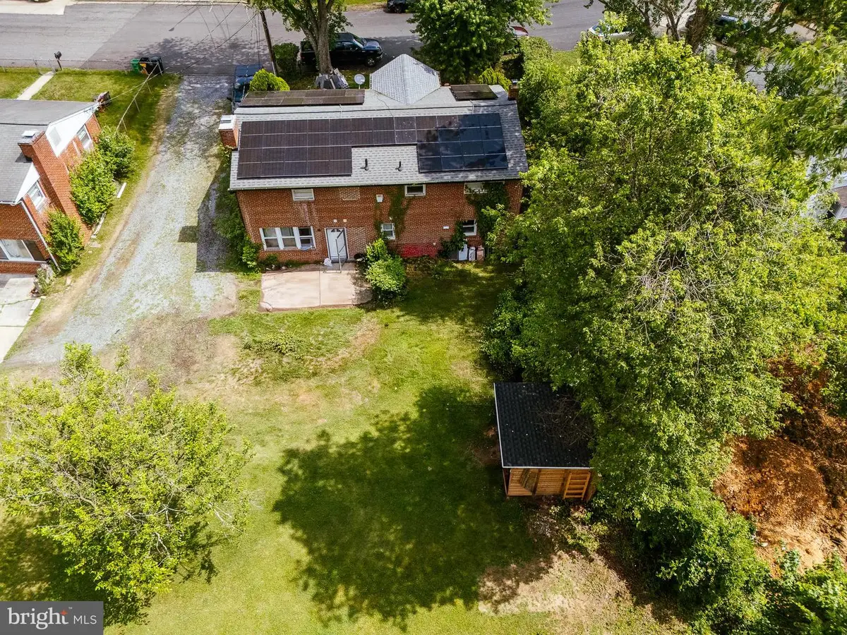 4413 Lakeview Dr, Temple Hills, MD 20748 - #1