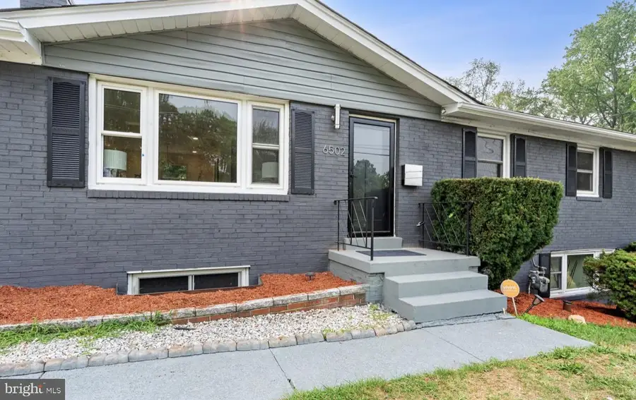 6502 Summerhill Rd, Temple Hills, MD 20748 - #2