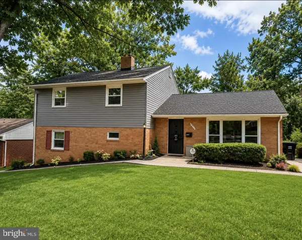 5817 Nystrom St, HYATTSVILLE, MD 20784