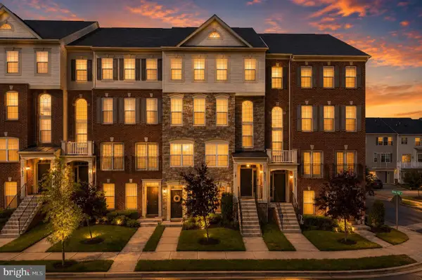 9407 Geaton Park Pl, LANHAM, MD 20706