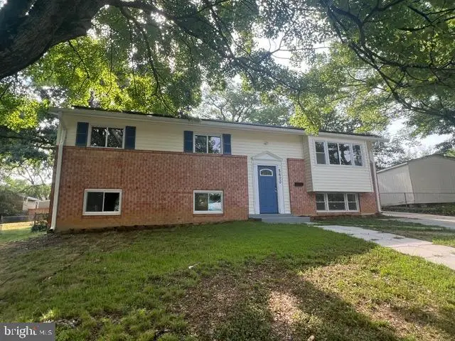 5620 Galloway Dr, Oxon Hill, MD 20745 - #1
