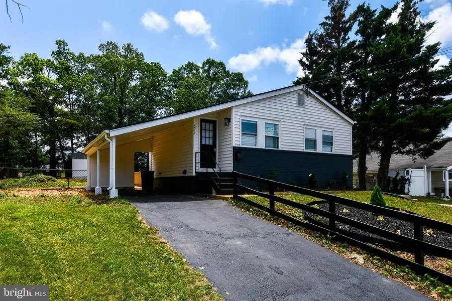1517 Colony Rd, Oxon Hill, MD 20745 - #3