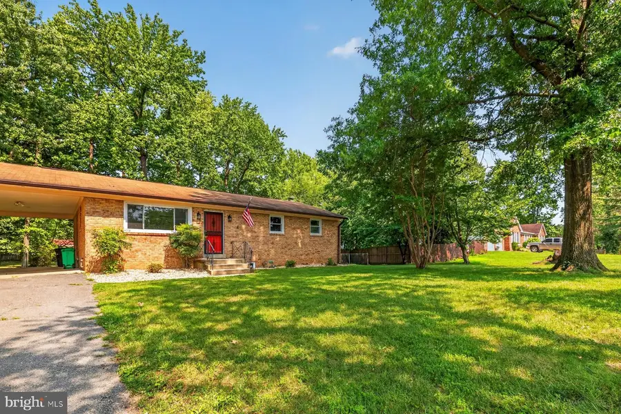 8810 Bluffwood Ln, Fort Washington, MD 20744 - #2
