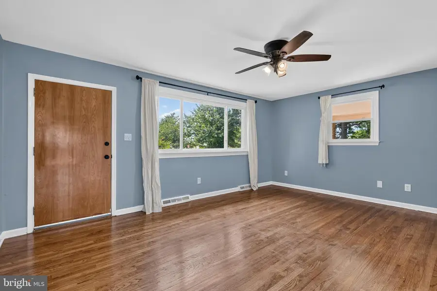 8810 Bluffwood Ln, Fort Washington, MD 20744 - #3