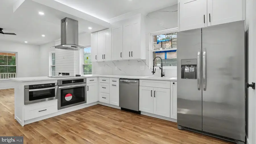4719 Rittenhouse St, Riverdale, MD 20737 - #2