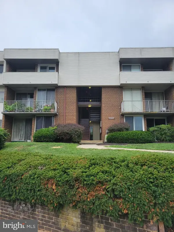 10239 Prince Pl #26-104, UPPER MARLBORO, MD 20774