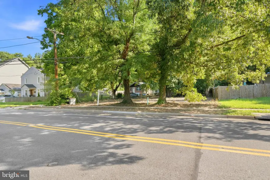 4810 Leroy Gorham Dr, Capitol Heights, MD 20743 - #2