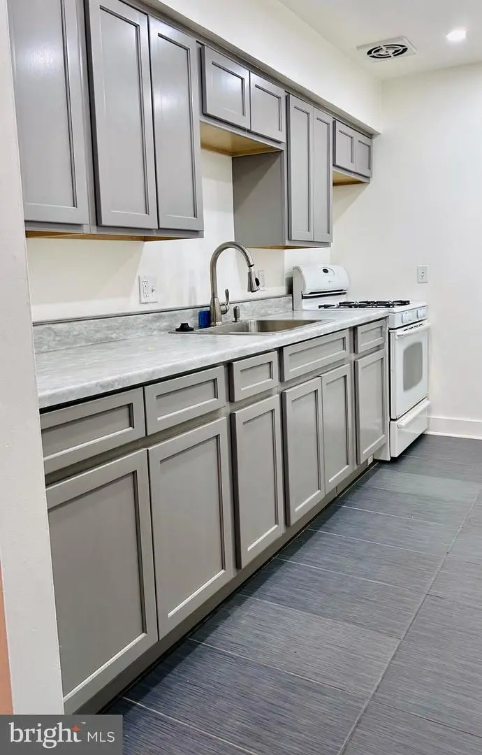 5219 Newton St #102, Bladensburg, MD 20710 - #1
