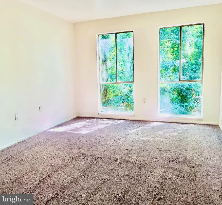 5219 Newton St #102, Bladensburg, MD 20710 - #3