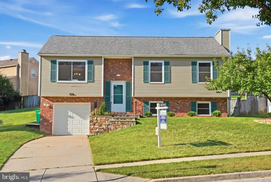 9136 Mchenry Ln, Lanham, MD 20706 - #2