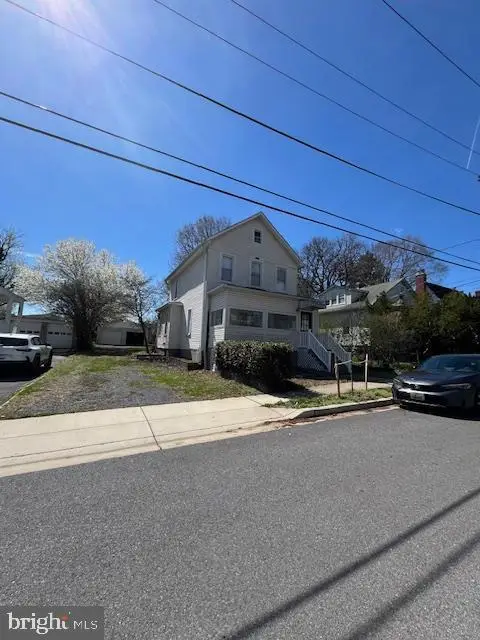 3107 Upshur St, MOUNT RAINIER, MD 20712