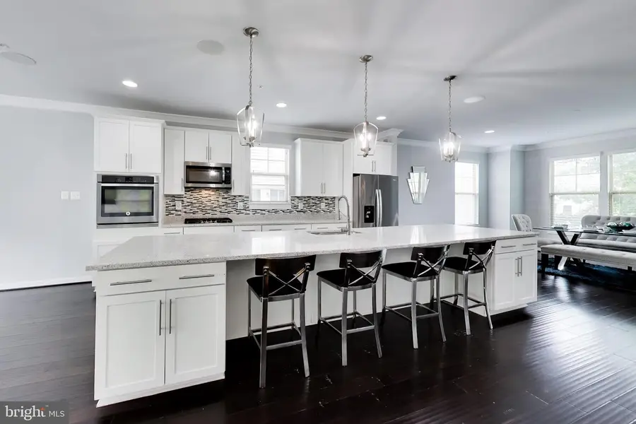 5501 Manor Park Dr, Upper Marlboro, MD 20772 - #2