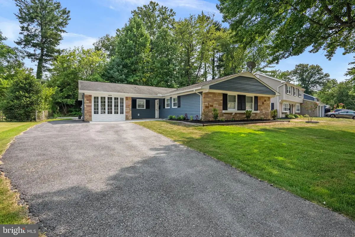 12211 Malin Ln, Bowie, MD 20715 - #1