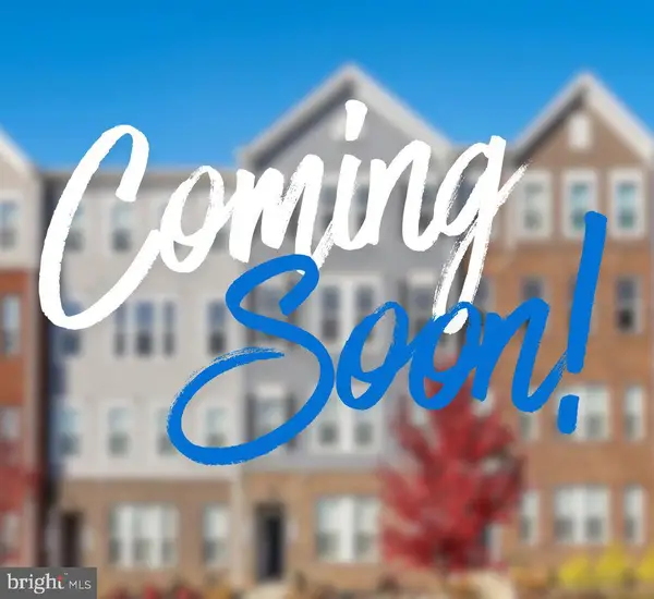 7642 Buzz Aldrin Ln, LANHAM, MD 20706