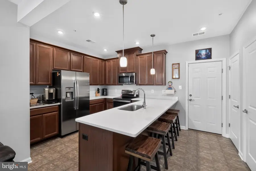 7642 Buzz Aldrin Ln, Lanham, MD 20706 - #2