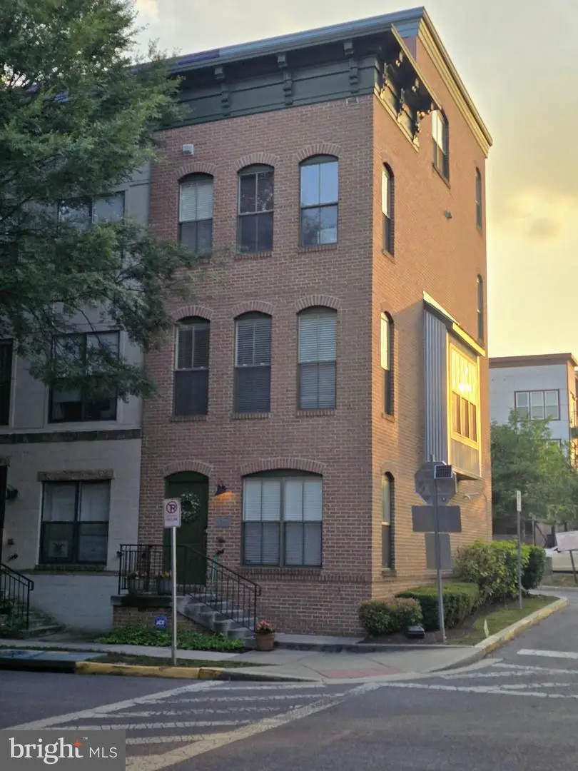 5728 45th Ave, Hyattsville, MD 20781 - #1