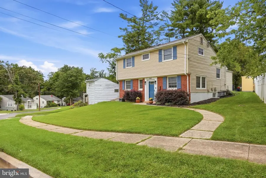 303 Winslow Rd, Oxon Hill, MD 20745 - #2