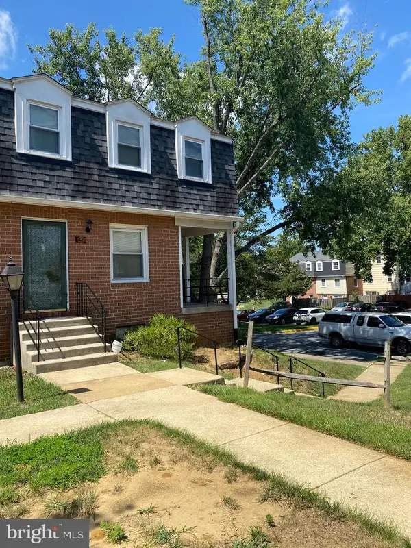63 Watkins Park Dr #32, UPPER MARLBORO, MD 20774