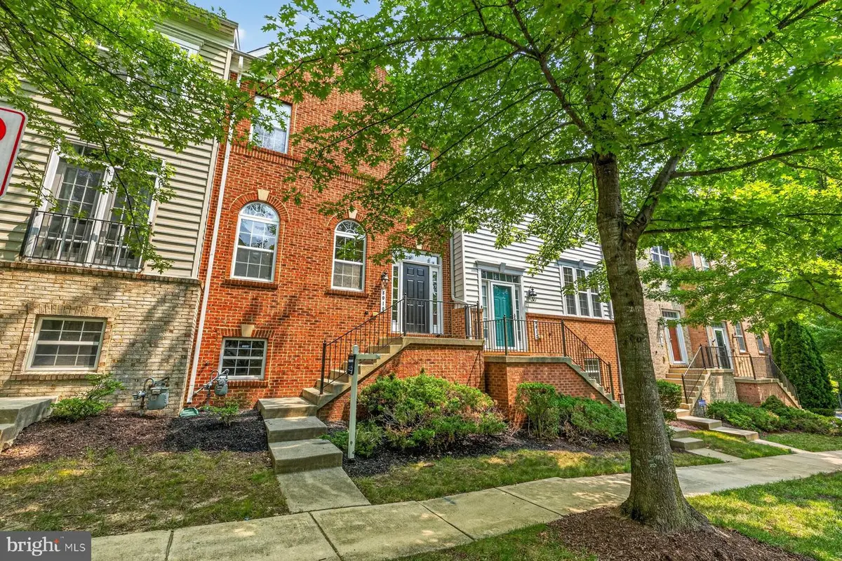8010 Homefield Dr, Landover, MD 20785 - #1