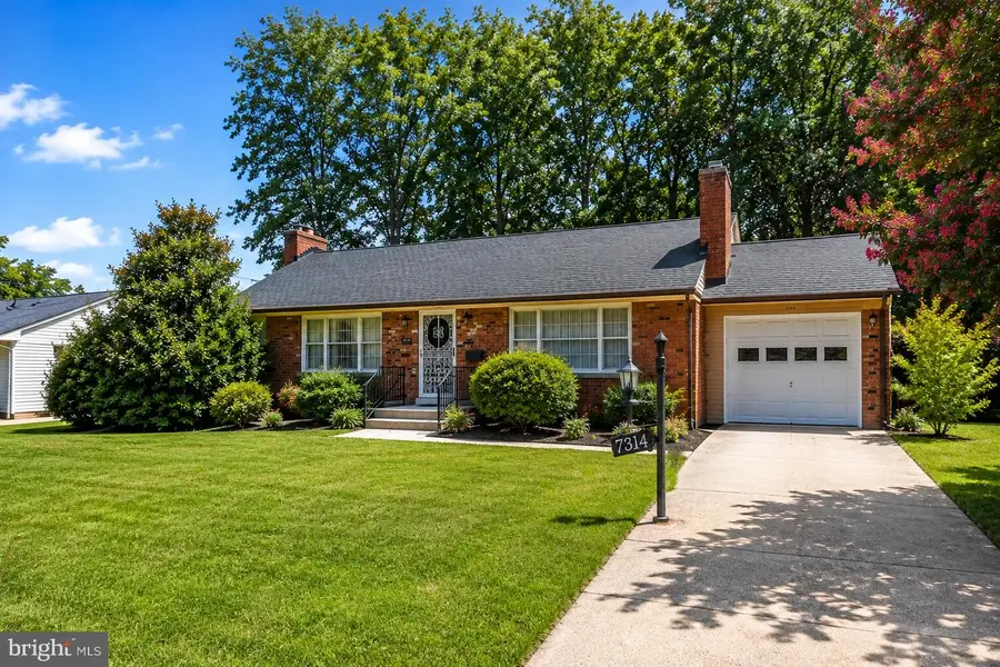 7314 Lois Ln, Lanham, MD 20706 - #2