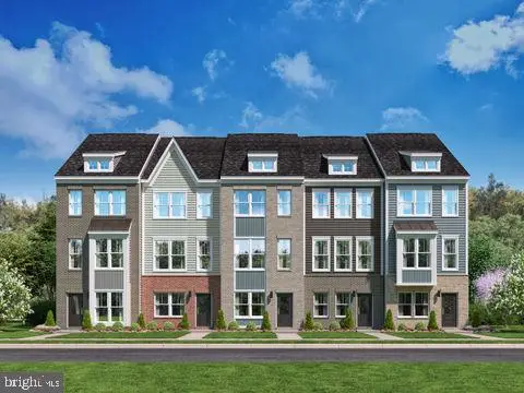 6013 Beake St, HYATTSVILLE, MD 20782