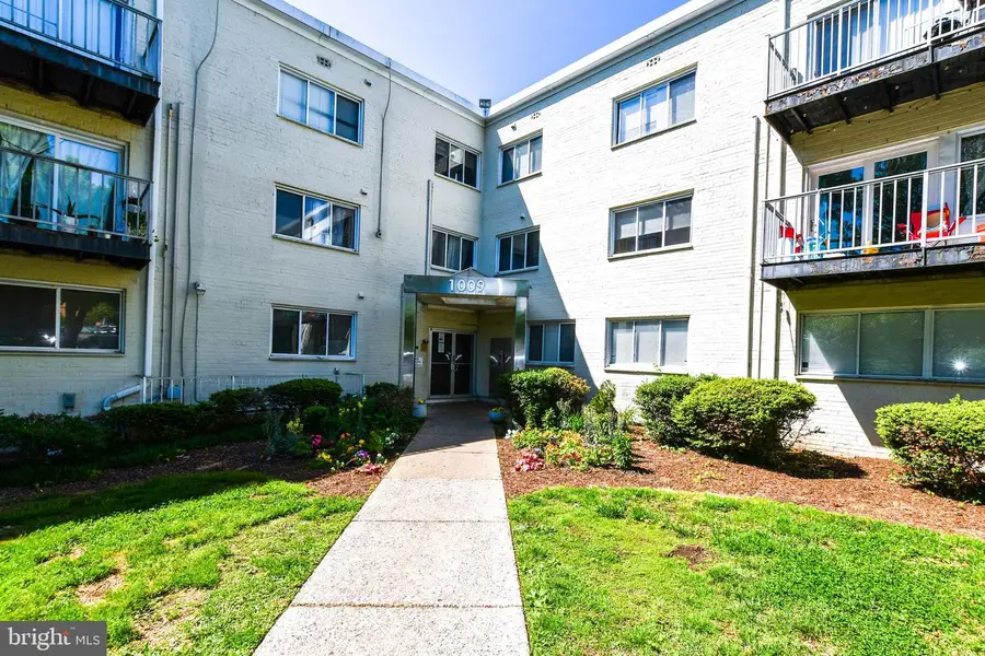 1009 Chillum Rd #104, Hyattsville, MD 20782 - #2