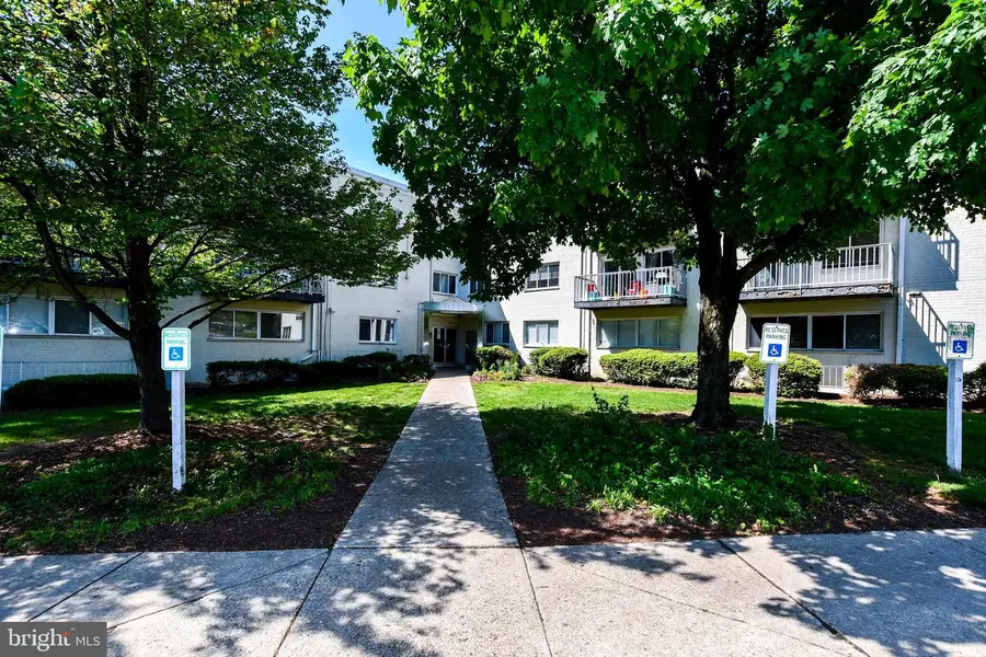 1009 Chillum Rd #104, Hyattsville, MD 20782 - #3