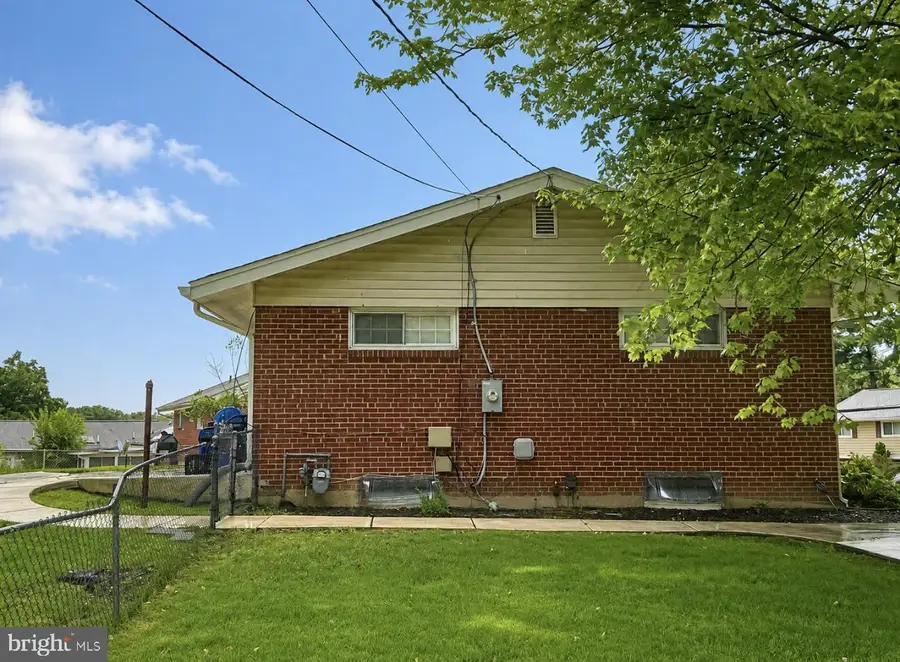 7409 Kipling Pkwy, District Heights, MD 20747 - #2
