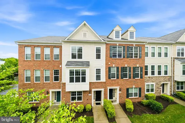 7427 Wood Meadow Way, LANHAM, MD 20706
