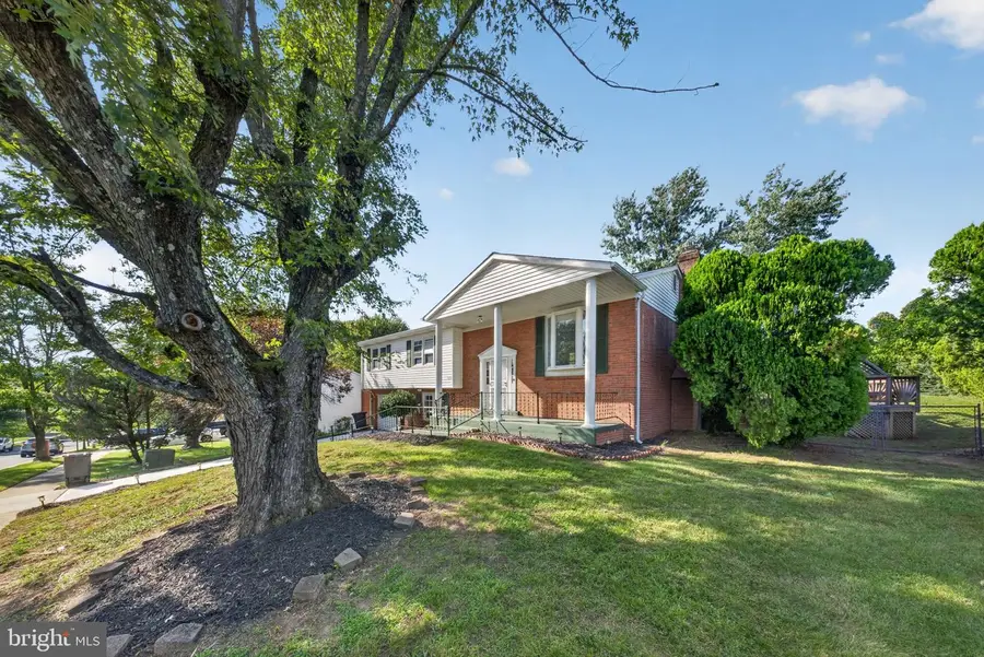 4210 Farmer Pl, Fort Washington, MD 20744 - #2