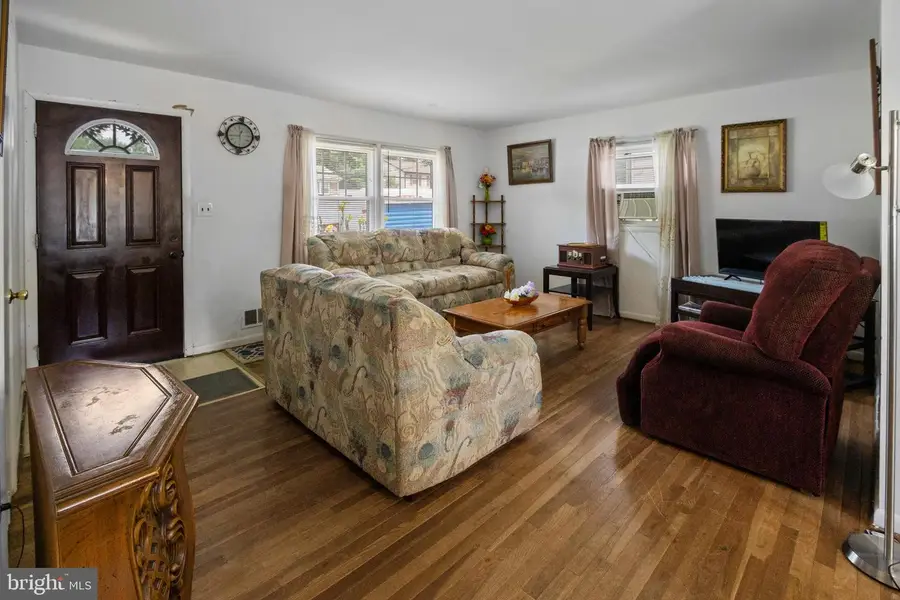 314 Quarry Ave, Capitol Heights, MD 20743 - #3