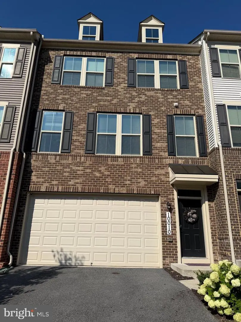 10010 Dorsey Ln, Lanham, MD 20706 - #1
