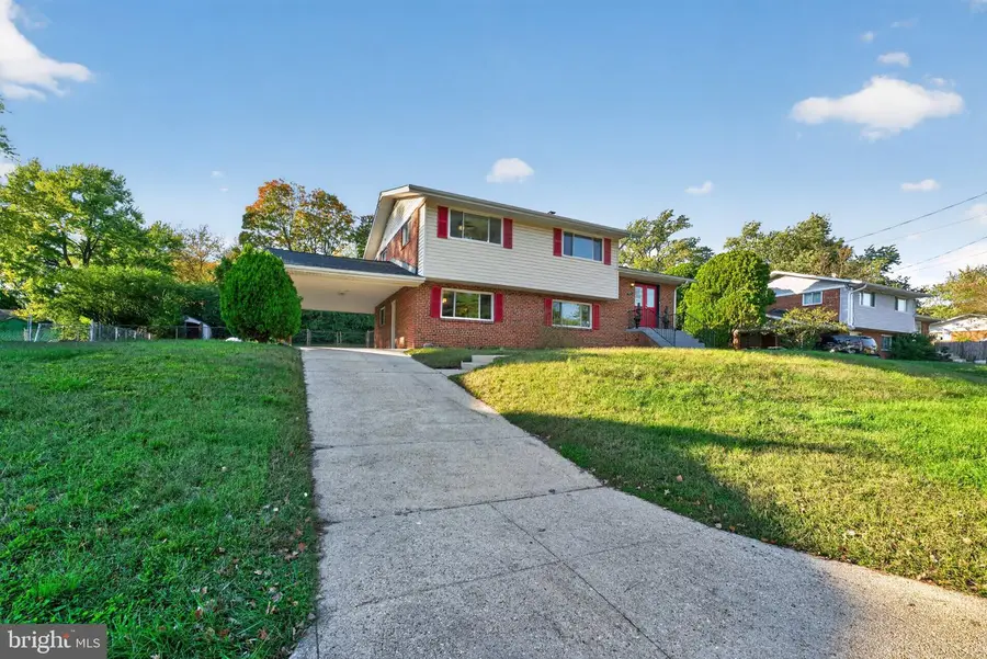 7311 Wessex Dr, Temple Hills, MD 20748 - #2