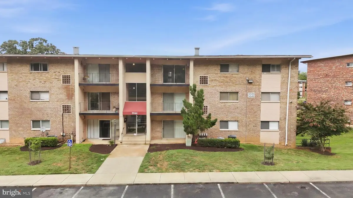 5544 Karen Elaine #1530, New Carrollton, MD 20784 - #1