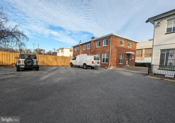 3018 Saint Clair Dr, TEMPLE HILLS, MD 20748