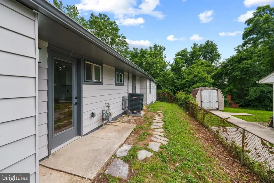 1125 Devonshire Dr, Oxon Hill, MD 20745 - #3