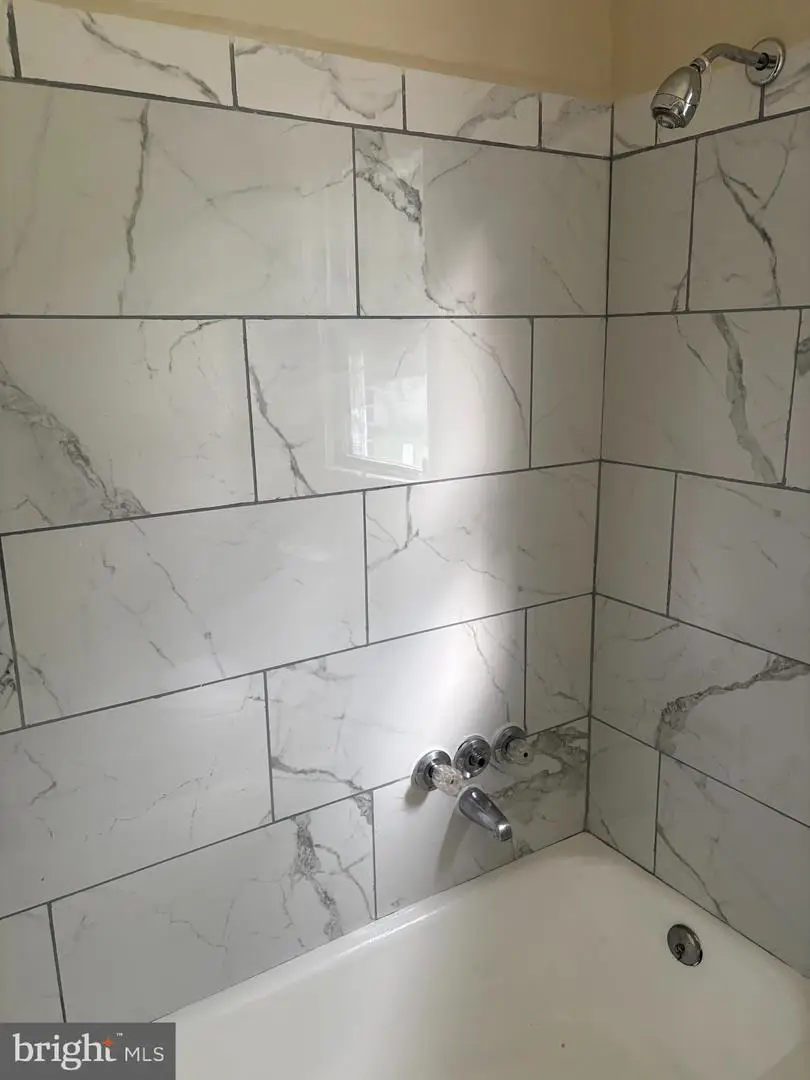 2105 Amherst Rd, Hyattsville, MD 20783 - #2