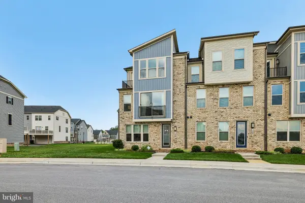 109 Green Branch Rd, LAUREL, MD 20708