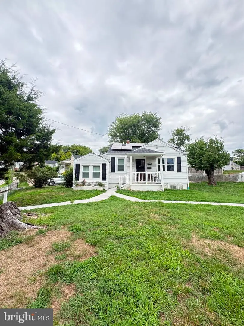 1301 Chapelwood Ln, Capitol Heights, MD 20743 - #2