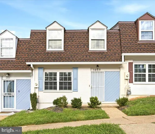 1859 Village Green #w-155, HYATTSVILLE, MD 20785