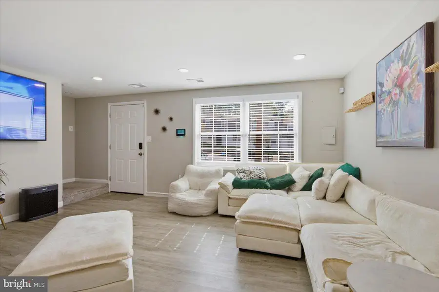 1859 Village Green #w-155, Hyattsville, MD 20785 - #3