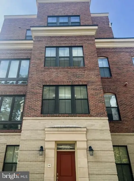 532 Harborview Dr., Oxon Hill, MD 20745 - #3
