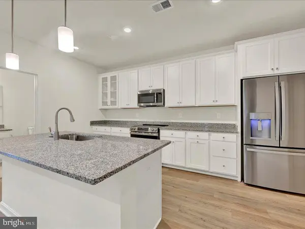 4003 Seaside Alder Rd #0302 - Holly, BOWIE, MD 20720
