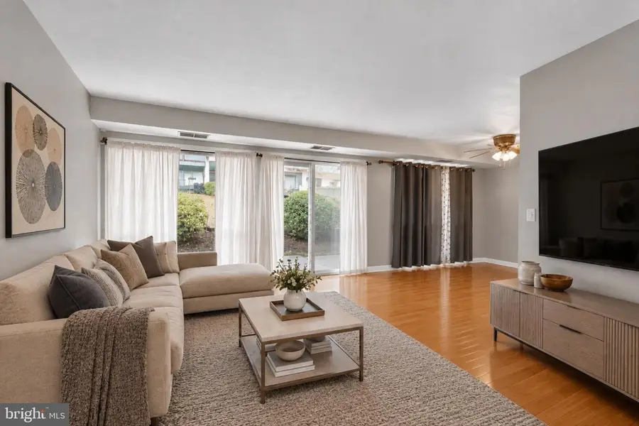 9272 Adelphi Rd #101, Hyattsville, MD 20783 - #2