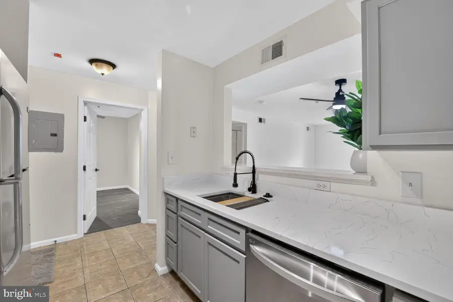 13900 Farnsworth Ln #4305, Upper Marlboro, MD 20772 - #3