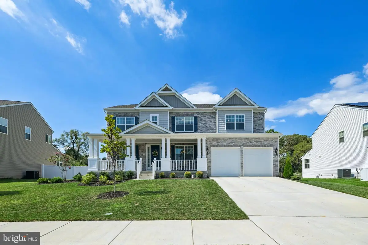 6807 Fountain Park Dr, Glenn Dale, MD 20769 - #1