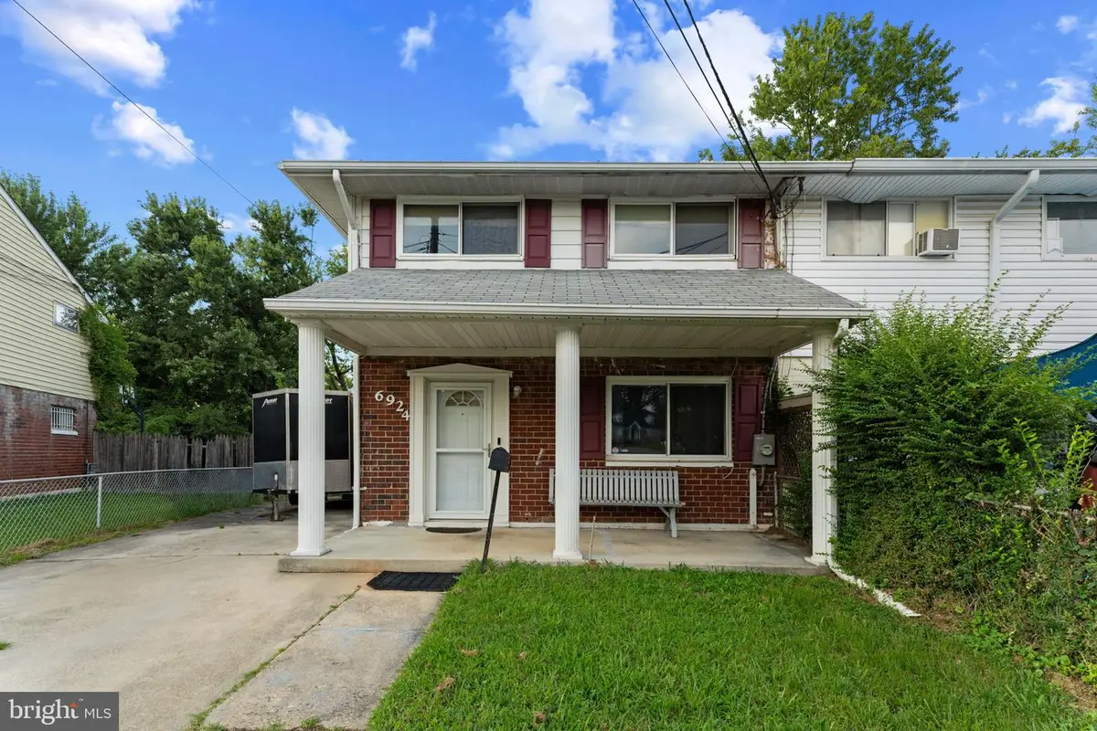 6924 Flagstaff St, Landover, MD 20785 - #1