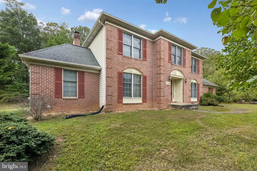 7704 Lake Glen Dr, Glenn Dale, MD 20769 - #2