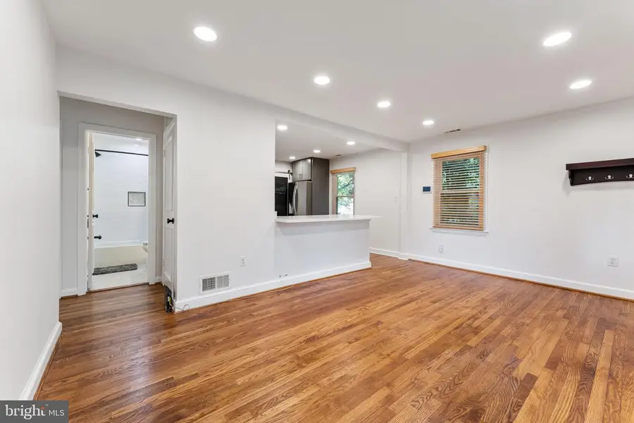 5014 Sheridan St, Riverdale, MD 20737 - #2